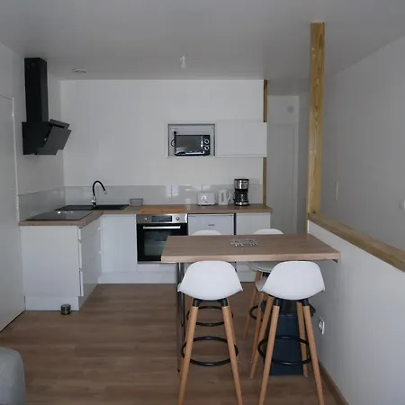 Apartment T2, Au Calme. *
