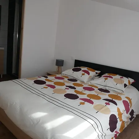Apartment T2, Au Calme. La Roche-sur-Yon