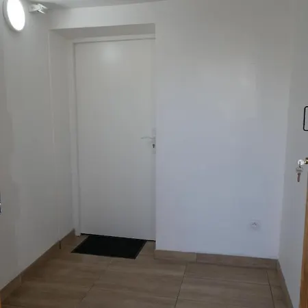 T2, Au Calme. Apartment