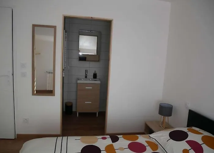 T2, Au Calme. * La Roche-sur-Yon